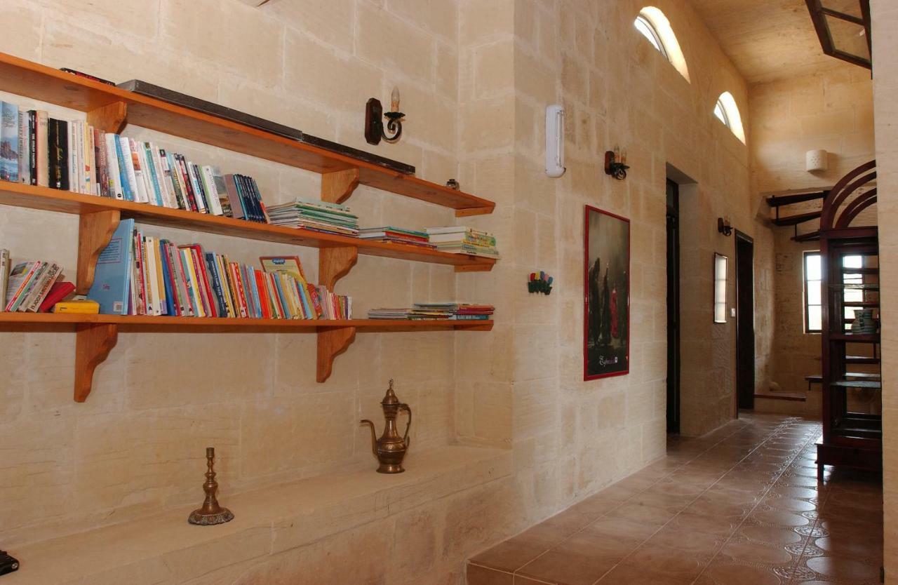 Tal-Masklu Farmhouse Gharb  Exterior photo