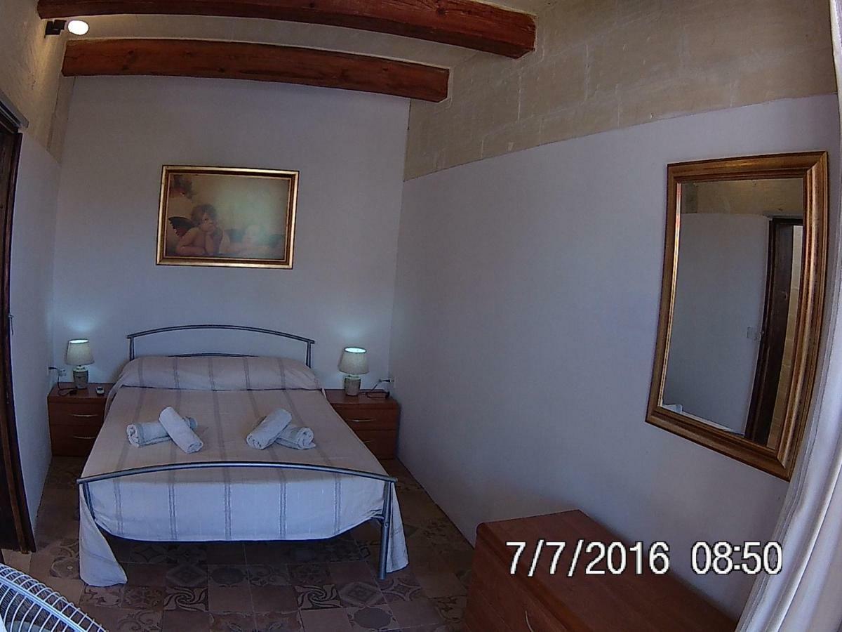 Tal-Masklu Farmhouse Gharb  Exterior photo